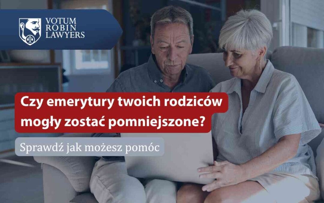 Older couple on a sofa looking at a laptop with Polish text about pension reductions and help from Votum Robin Lawyers.